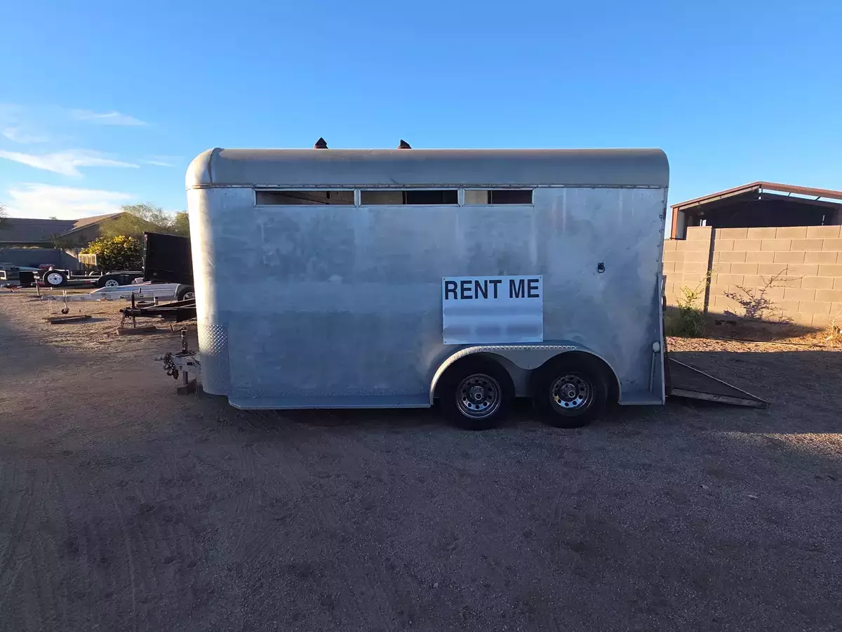 18ft Horse Trailer rental in Gilbert AZ - 4,500 lbs capacity trailer available for rent